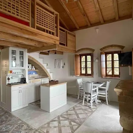 Monovasia Anopolis Tatil Evi