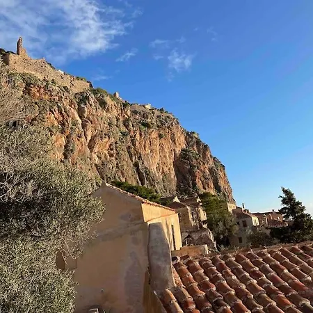 Monovasia Anopolis * Monemvasía