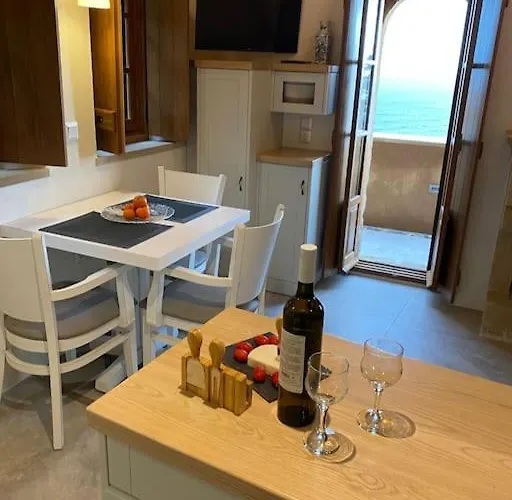 Monovasia Anopolis بيت للعطل Monemvasía