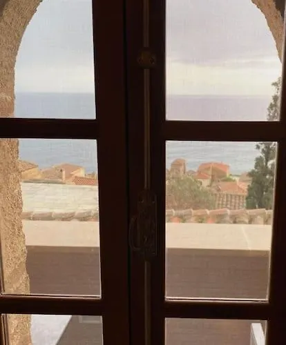 Monovasia Anopolis بيت للعطل *